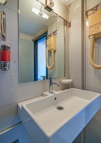 Park Hotel - image 3