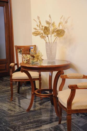Hotel Urania - image 2