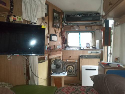 Caravan have TV & Netflix