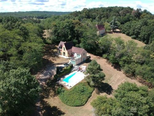 Viesnīcas āriene, Maison Vallée Vue avec piscine chauffée (Maison Vallee Vue avec piscine chauffee) in Castelnaud-la-Chapelle