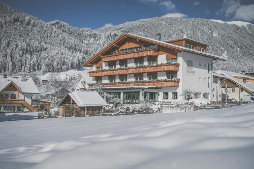 Hotel Alpenhof 2