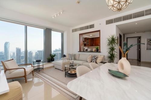 Prestige Living 2BR with Full Burj Khalifa and Fountain View by Auberge, Dubai (photo 3)