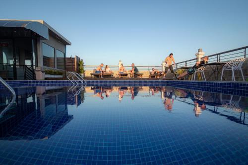 Pooltop Phnom Penh
