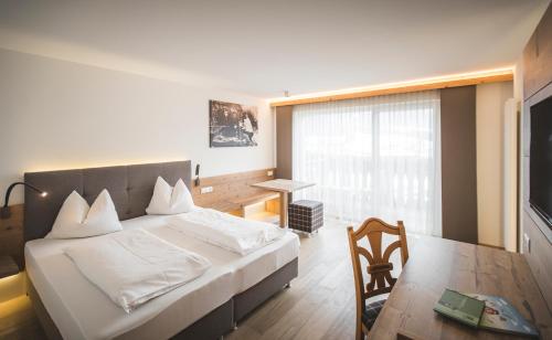 Hotel Alpenhof - image 2
