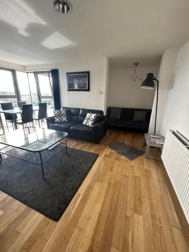 Riverfront Apartments – Glasgow