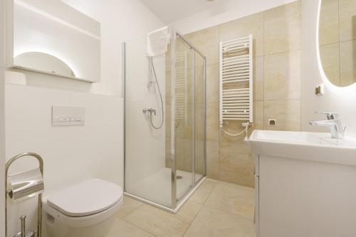 Two-Bedroom Suite image 4