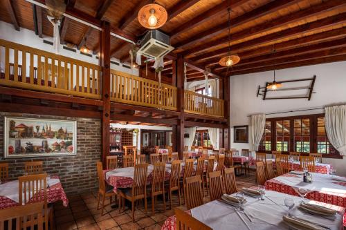 Restorāns, 5 Sunca in Jesenovec