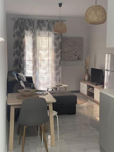 VPG Central Luxury Apartment in 프톨레마이다