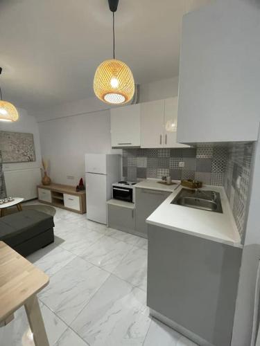 VPG Central Luxury Apartment in 프톨레마이다