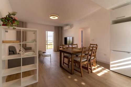 Yamato Apartment Albir