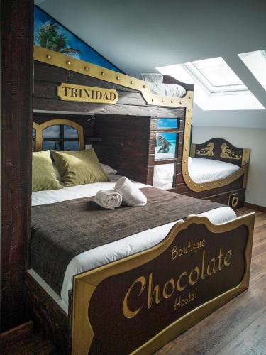 1 double bed, 3 twin beds