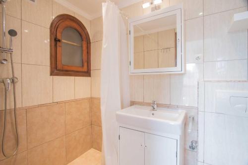 Villa Ebro - Plusholidays - image 11
