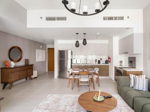 Rustic Elegance 2BDR In Forte Downtown - main image