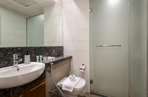 Elite LUX Holiday Homes - Bay Square Luxury Studio in Business Bay Dubai - image 10