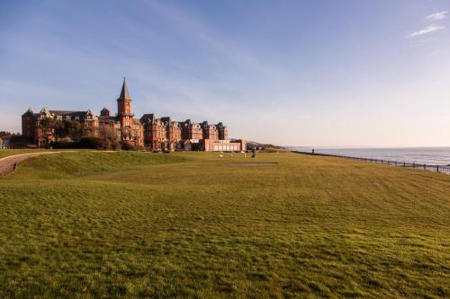 Hotelli välisilme, Marine & Lawn Slieve Donard in Newcastle