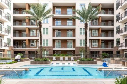 U3 Penthouse Houston Rental CAR available, Astros stadium, Convention center with skyline-views ONE BEDROOM