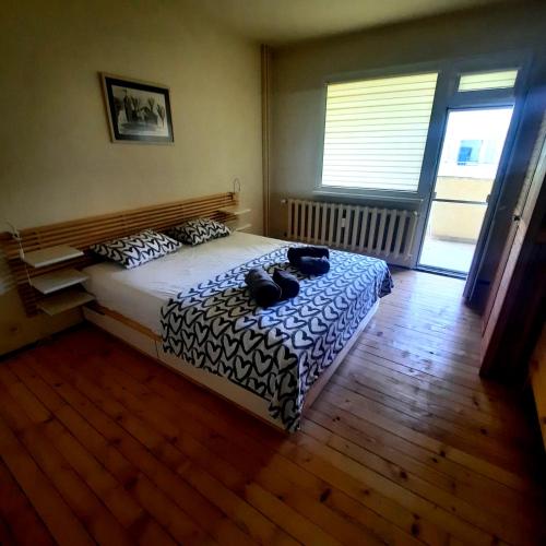 Spacious 3 bedroom apartment, close to metro station, Sofia (Foto 9)