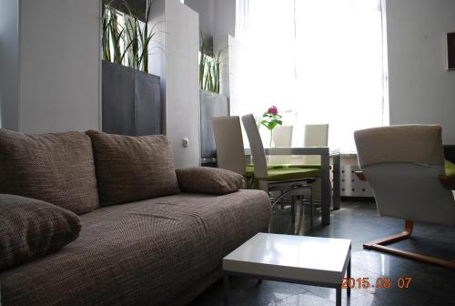 Apartment Center 25 - image 3