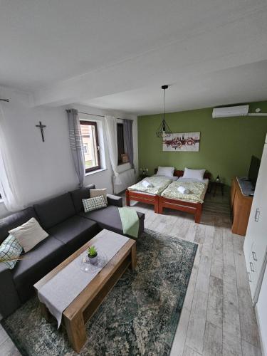 Istaba viesiem, Studio apartman Dora in Iloka