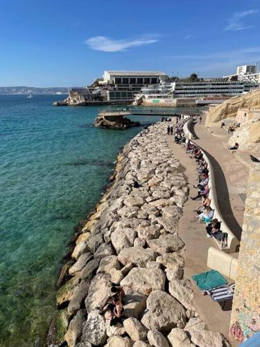 Studio with Sunny Patio in Panier near Old Port, Marseille (fotografie 3)