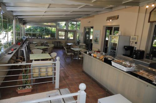 IKAROS Hotel ELLINIKO, Athens (photo 11)