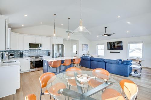 Spacious Wildwood Condo Walk to Beach! in Wildwood, USA