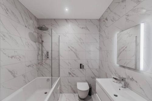 Modern 2 Bed Ground Floor - Private Parking - By Tempstay, Windsor (foto 9)