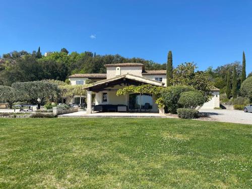 Villa vue mer à côté de Cannes dans l'Esterel ! - Location, gîte - Les Adrets-de-l'Estérel