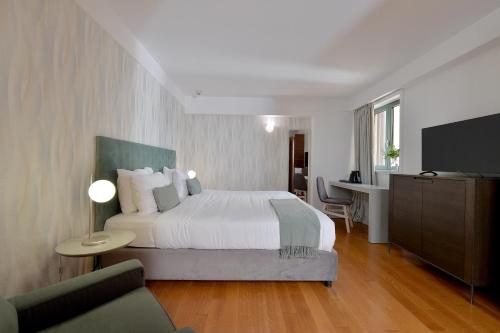 Athenaeum Eridanus Luxury Hotel - image 6