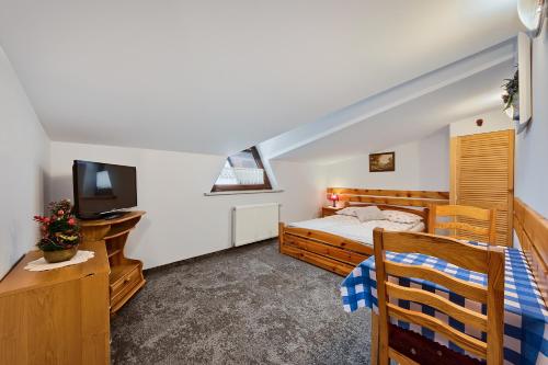 Apartment (4 Adults) image 4