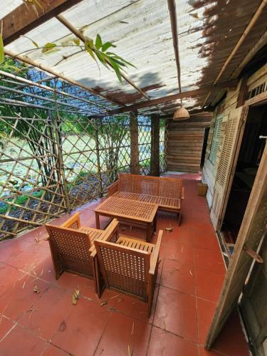 TINA LAKESIDE AO ĐÔI Homestay Phước Hải