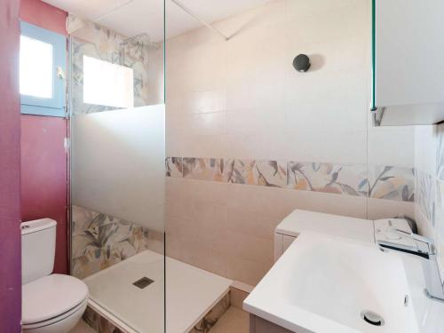 Appartement T2 climatisé avec balcon parking privé 4 couchages centre Narbonne-Plage proche mer - FR-1-409-65 - image 2