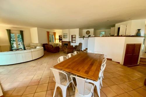 La Bucolique-Villa in the heart of greenery! near Parc Rieucoulon