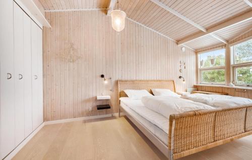 2 Bedroom Lovely Home In Ebeltoft in Ebeltoft