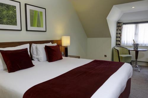 Best Western Ship Hotel - image 14