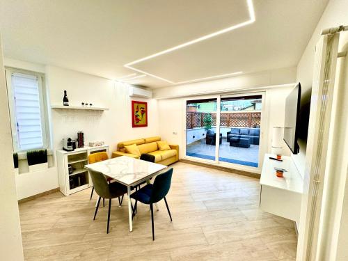 Luxury Apartment Togliatti, Roma (foto 9)