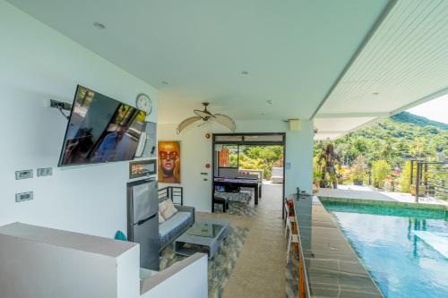 Penthouse Crystal Bay Apartments - 수영장