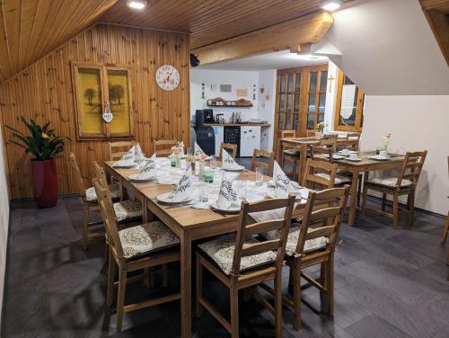 Ēdiens un dzērieni, Frühstückspension Eibenstein (Fruhstuckspension Eibenstein) in Drosendorf-Zissersdorf