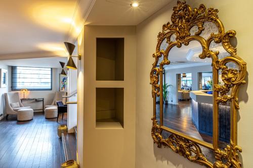 Фойє, HOTEL QUORUM in Сан-Клюд