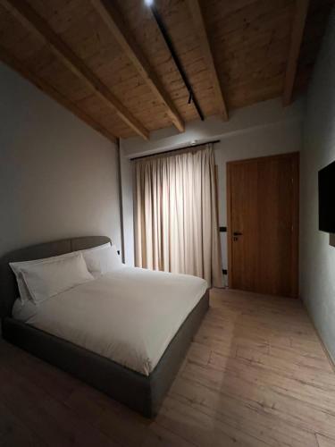 Faces & Places Boutique Hotel, Tirana (zdjęcie 6)