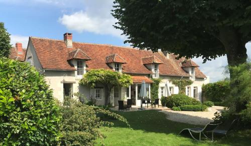 La Mauvernière, 2 gîtes indépendants, 1 grande piscine extérieure, jardin arboré - Descartes