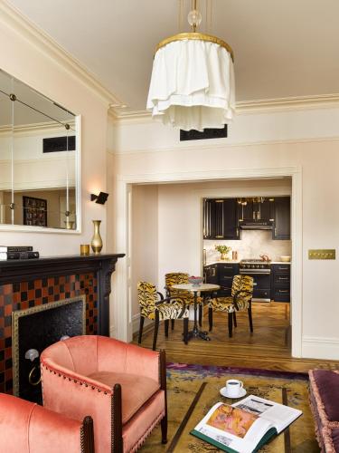 The Hotel Chelsea, New York (photo 11)