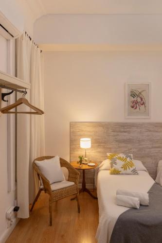 Double Room with Shower image 10
