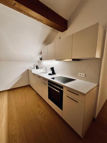 Konyha, Ferienwohnung zum Kalmbach in Kochel