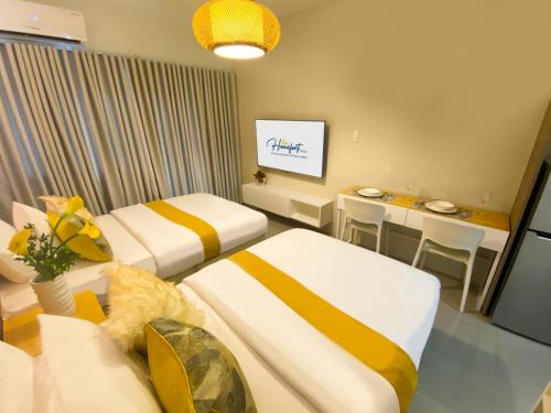 Homefort iHotel at Shore Residences near Cuneta Astrodome