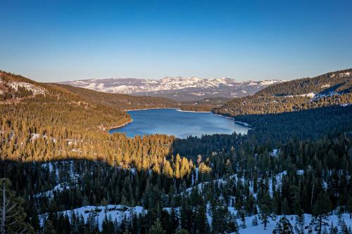 King Studio 2nd Floor #234 at Donner Lake Village - image 2