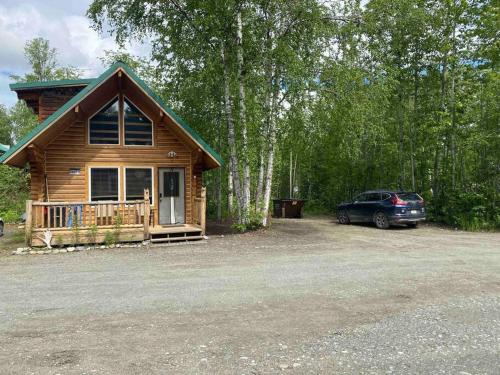 Talkeetna Log Cabin with Hot Tub Unit 1