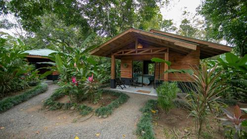 Eden Organic Farm & Bungalows