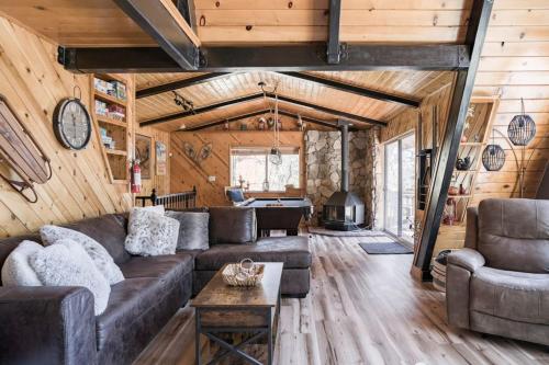 The Slope Chalet in Big Bear Lake, USA