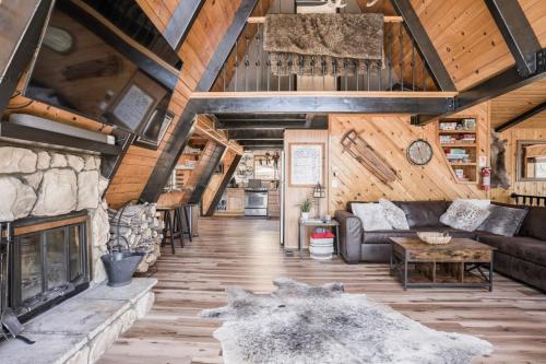 The Slope Chalet in Big Bear Lake, USA